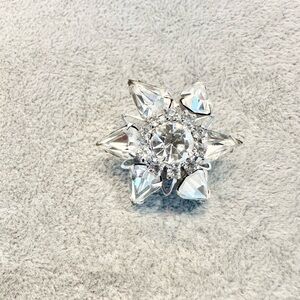 Vintage Silver Played Clear Crystal Rhinestone Dome Flower Brooch